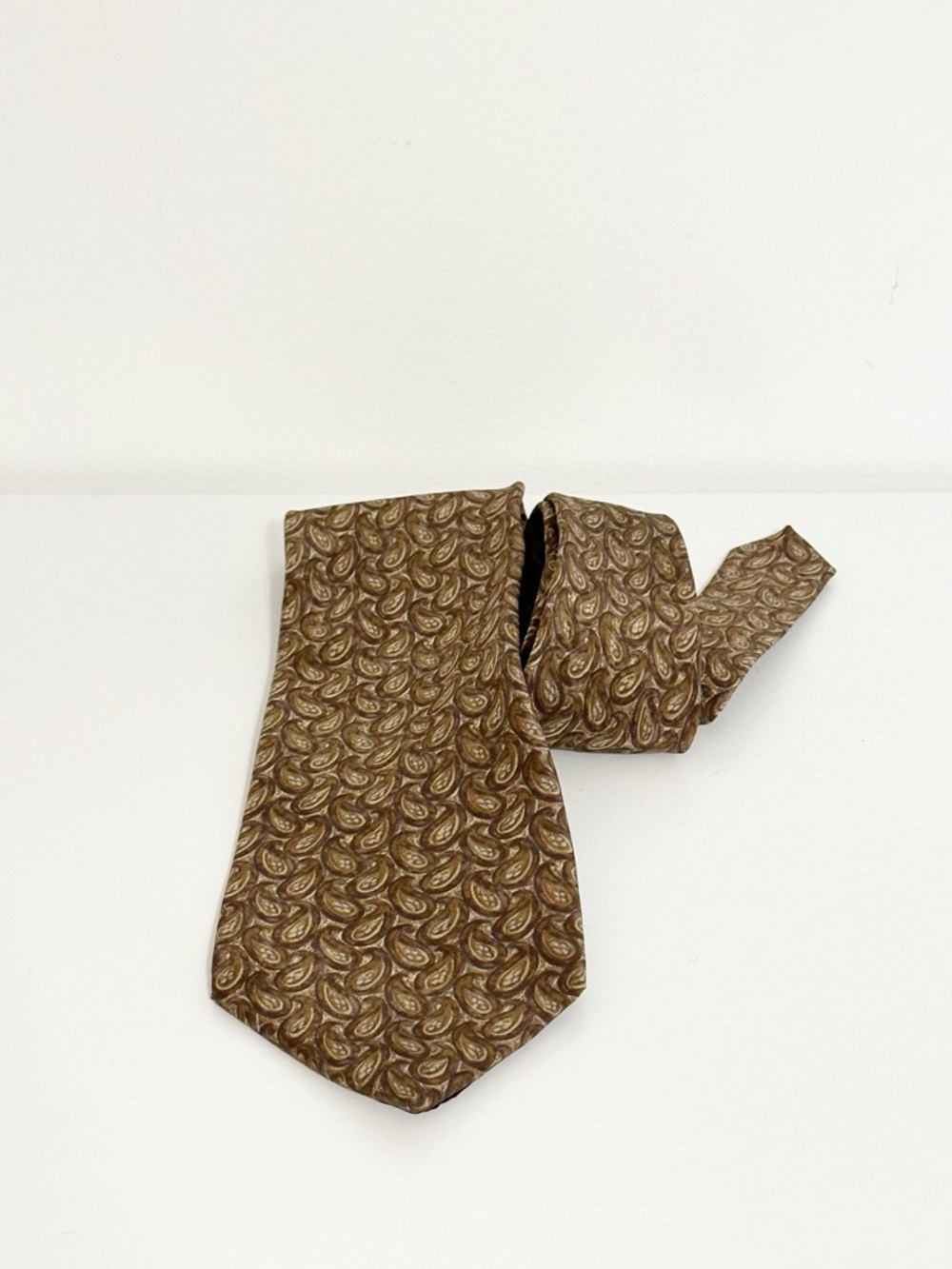 Vintage Gap Premium Paisley Silk Tie Brown Tan Made in USA 90s Academia